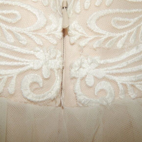 GALINA DAVID'S BRIDAL women's 8 WG3913 Ivy Stone tulle tank v-neck ball gown - Picture 9 of 15